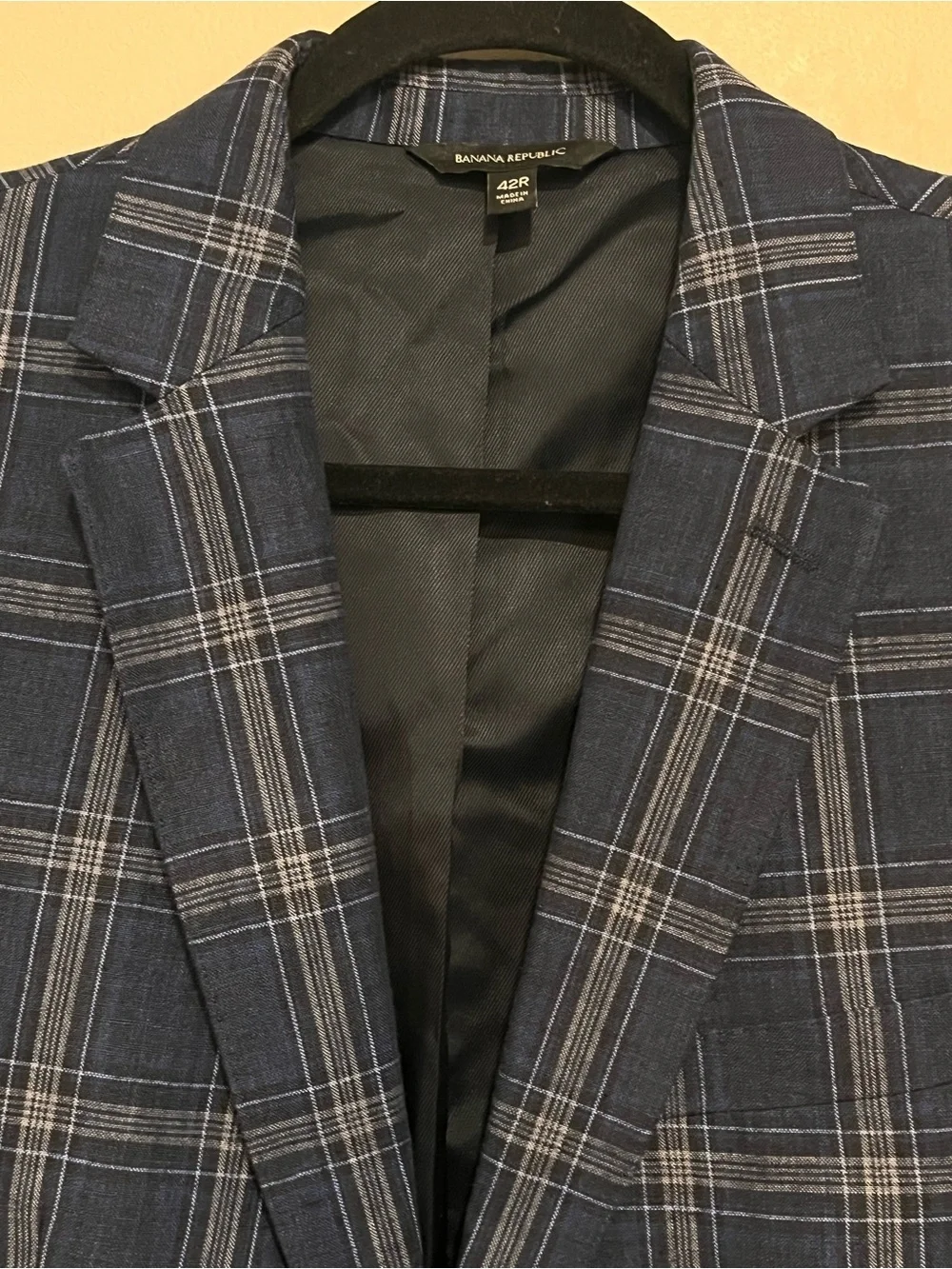 Banana Republic | Slim fit Windowpane plaid suit jacket/blazer Men’s size 42R